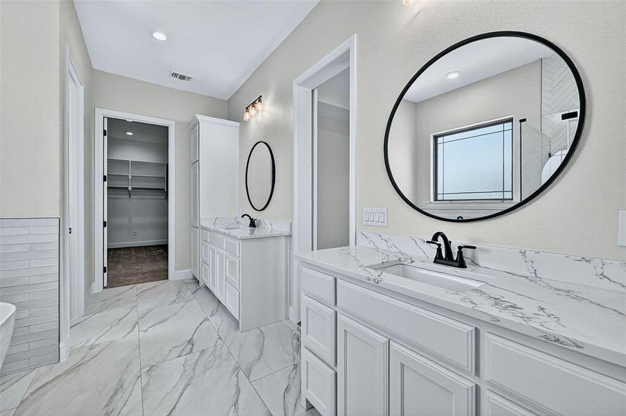 Furnished interior view inside a new home in , Sherman (Image 11).