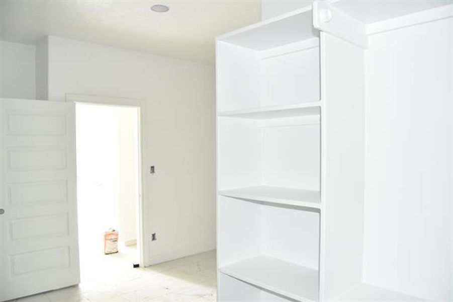 Image 27 of a home in .