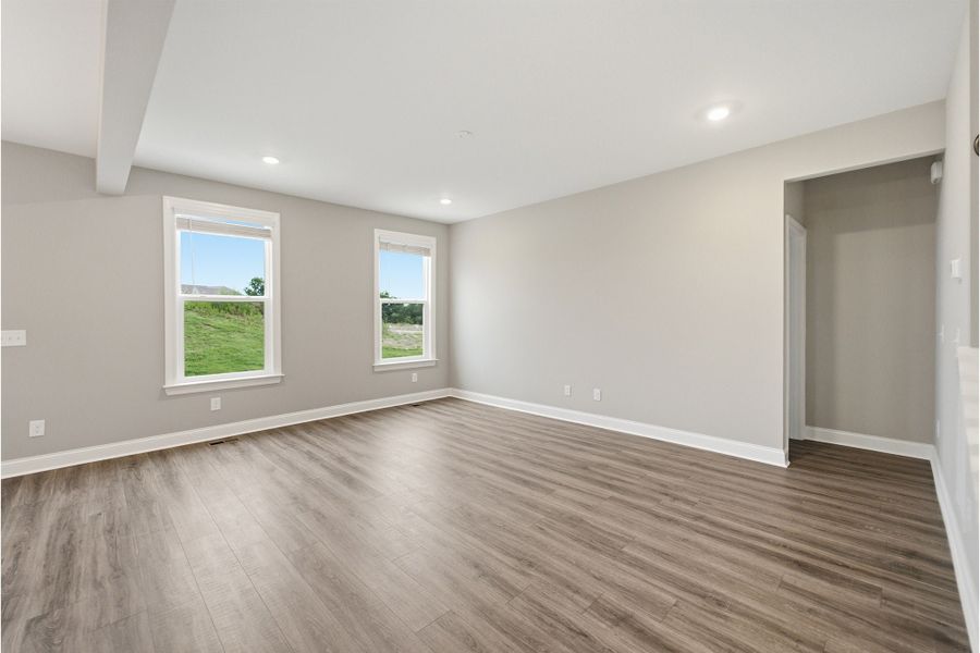 Spacious, unfurnished interior of a new home in The Retreat at Norman Farm, Hendersonville (Image 26).