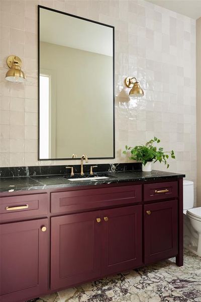 Furnished interior view inside a new home in , Keller (Image 9).