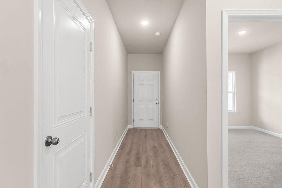 Spacious, unfurnished interior of a new home in , Ravenel (Image 25).