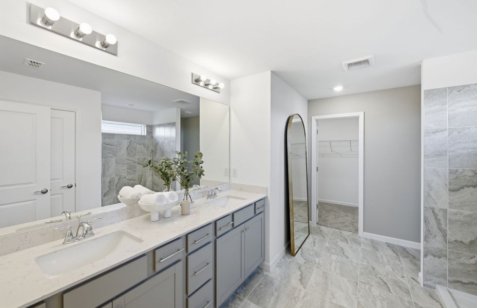 Representative furnished interior of a home built from the Tybee by Pulte Homes in Lakespur Wellen Park, Venice (Image 4).