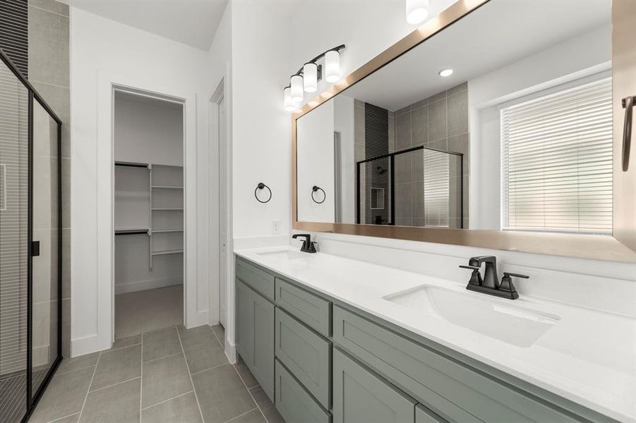 18. 817 Meadow Springs - Bath