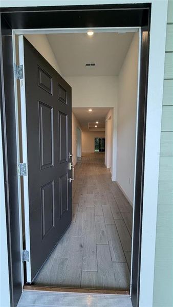 Exterior details and patio area of a home in Grand Park North, Dunnellon (Image 16).