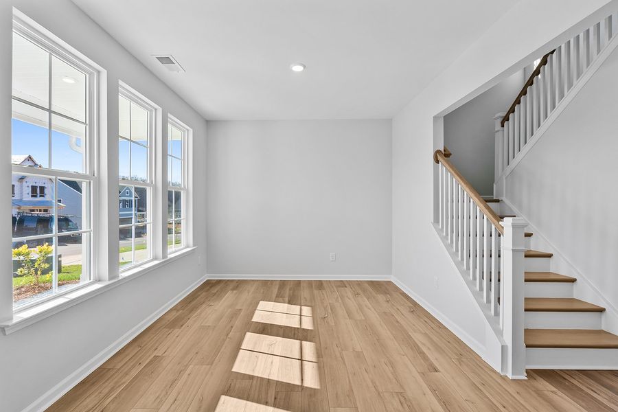 Spacious, unfurnished interior of a new home in Hanes Lake, Winston-Salem (Image 19).