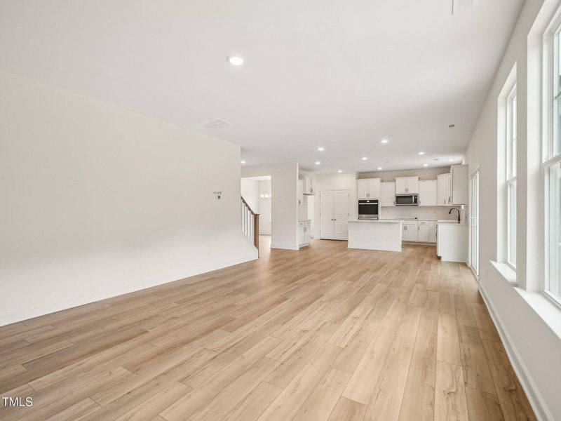 10-web-or-mls-Frost Mdw Wy-3105-010