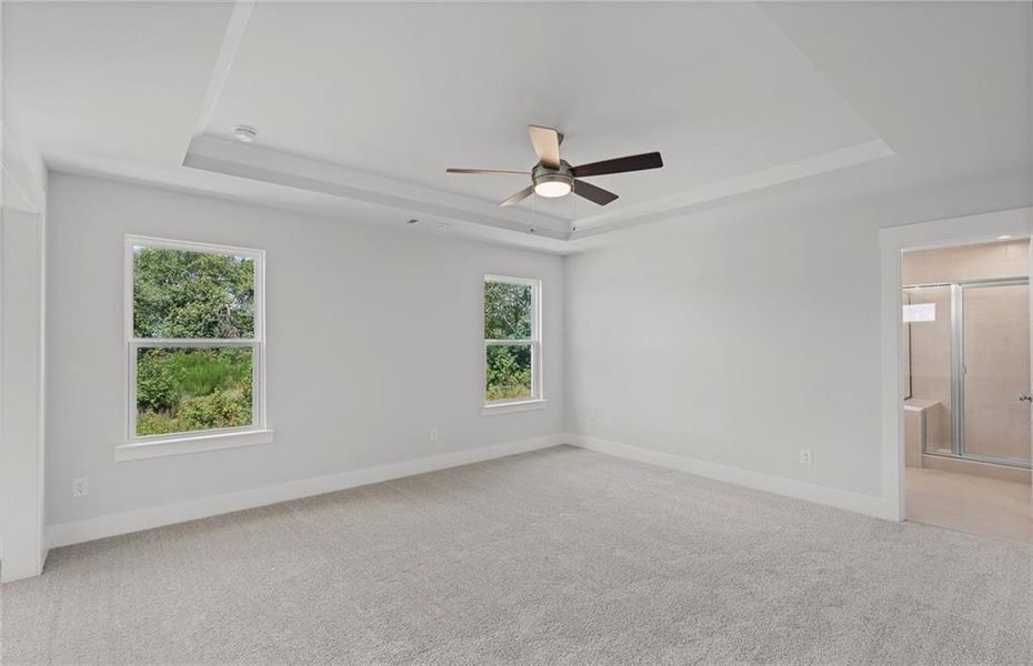 Spacious, unfurnished interior of a new home in Creekside at Skelton, Jefferson (Image 15).