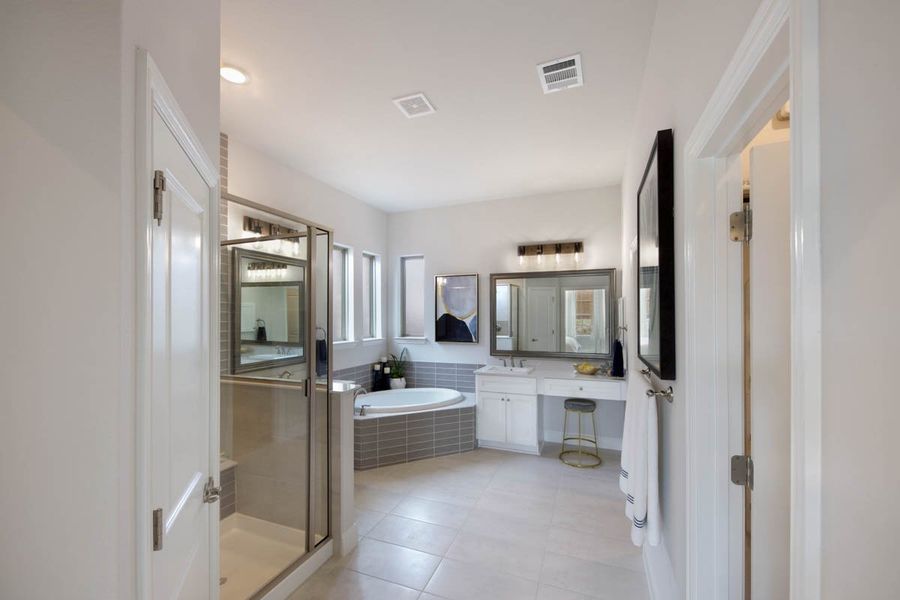 Furnished interior view inside a new home in Las Lomas, Forney (Image 32). Furnished interior view inside a new home in Las Lomas, Forney (Image 32).