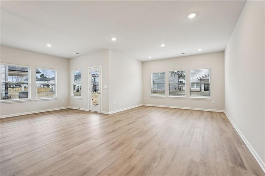 Spacious, unfurnished interior of a new home in Westmont Preserve, Powder Springs (Image 23). Spacious, unfurnished interior of a new home in Westmont Preserve, Powder Springs (Image 23).