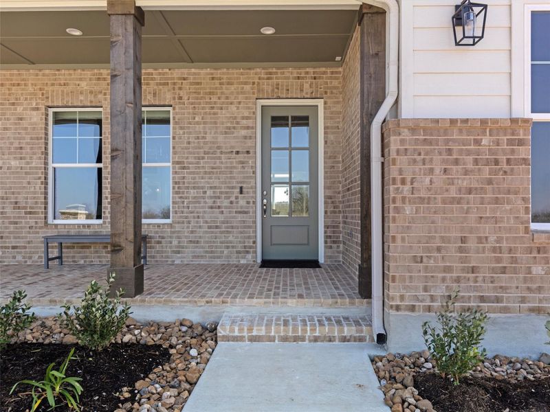 Exterior details and patio area of a home in , Smithville (Image 3).