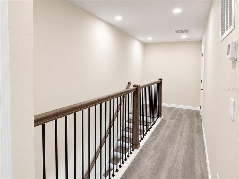Spacious, unfurnished interior of a new home in , Tampa (Image 17).