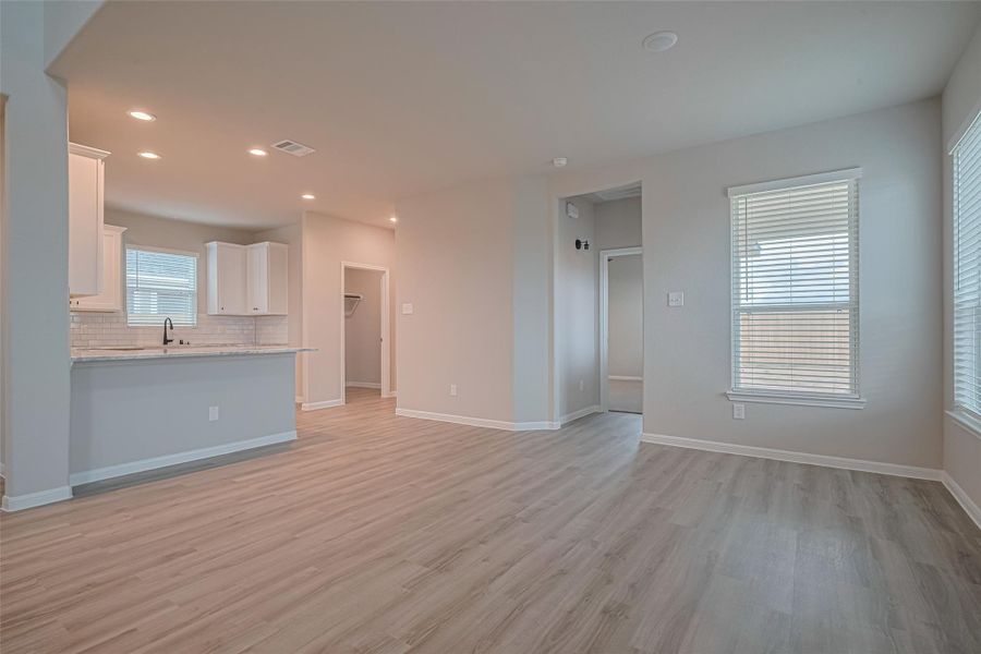 Furnished interior view inside a new home in La Segarra, Brookshire (Image 9).
