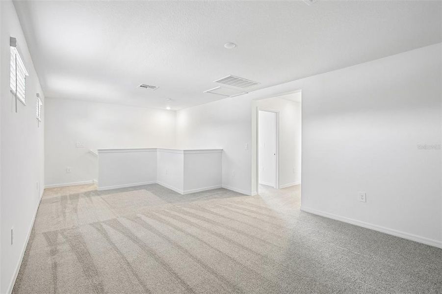 Spacious, unfurnished interior of a new home in Southpointe, Palmetto (Image 14).