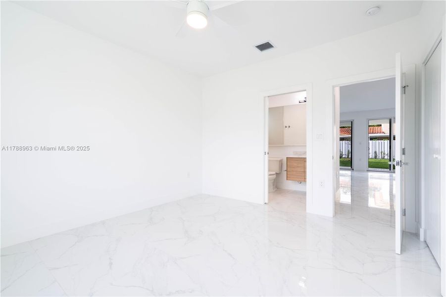 Spacious, unfurnished interior of a new home in , Miami (Image 17).