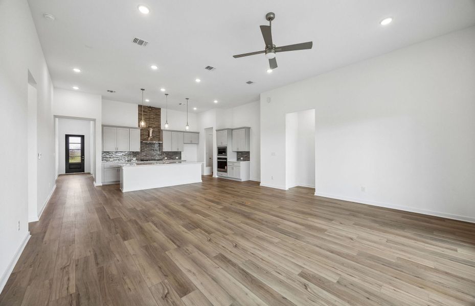 Spacious, unfurnished interior of a new home in Katy Court, Katy (Image 26).