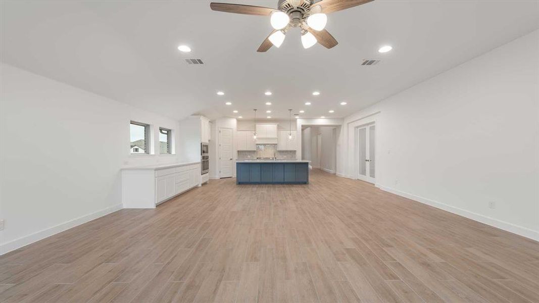 Spacious, unfurnished interior of a new home in Hillstead, Lavon (Image 17).