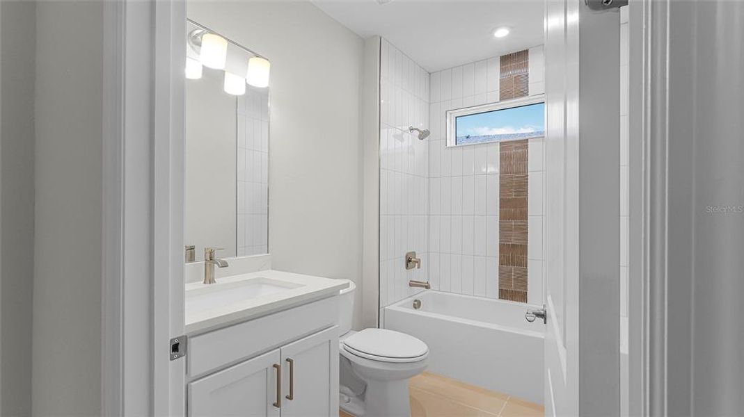 Furnished interior view inside a new home in Cresswind at Lake Harris, Tavares (Image 5).