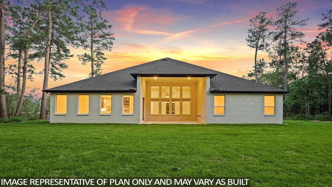 Exterior details and patio area of a home in Butlers Bend Estates, Pinehurst (Image 4).