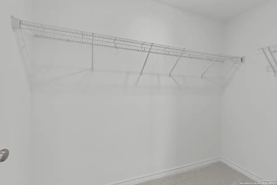 Spacious, unfurnished interior of a new home in The Overlook at Creekside, New Braunfels (Image 27).