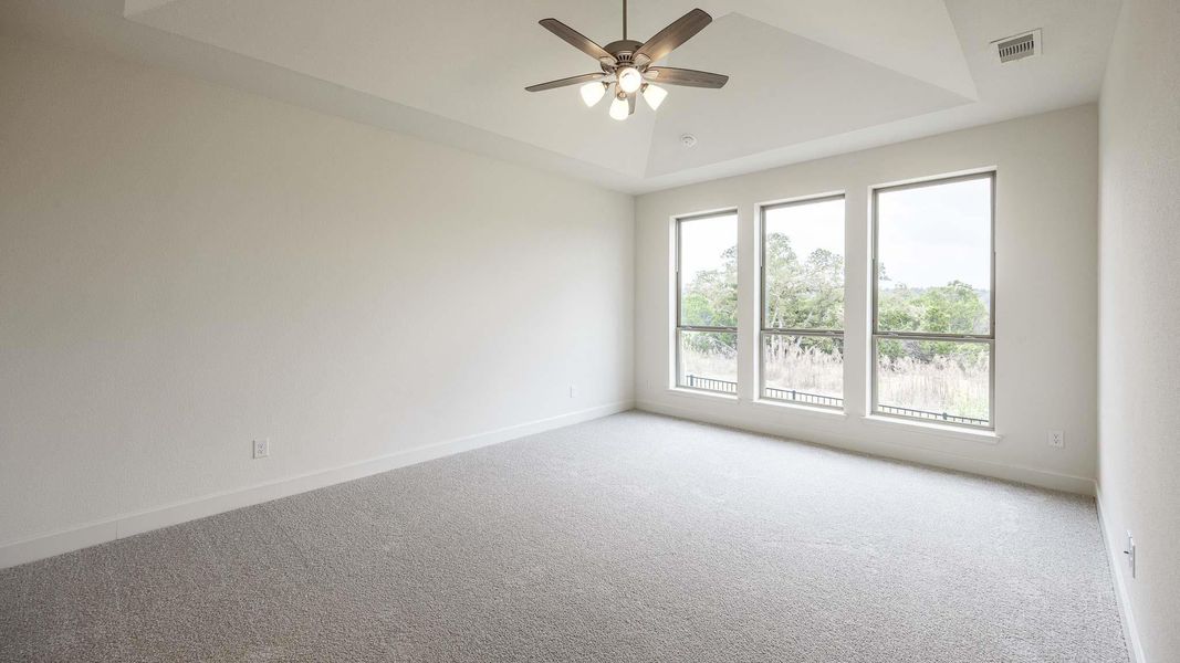 Spacious, unfurnished interior of a new home in Wolf Ranch 56', Georgetown (Image 11).