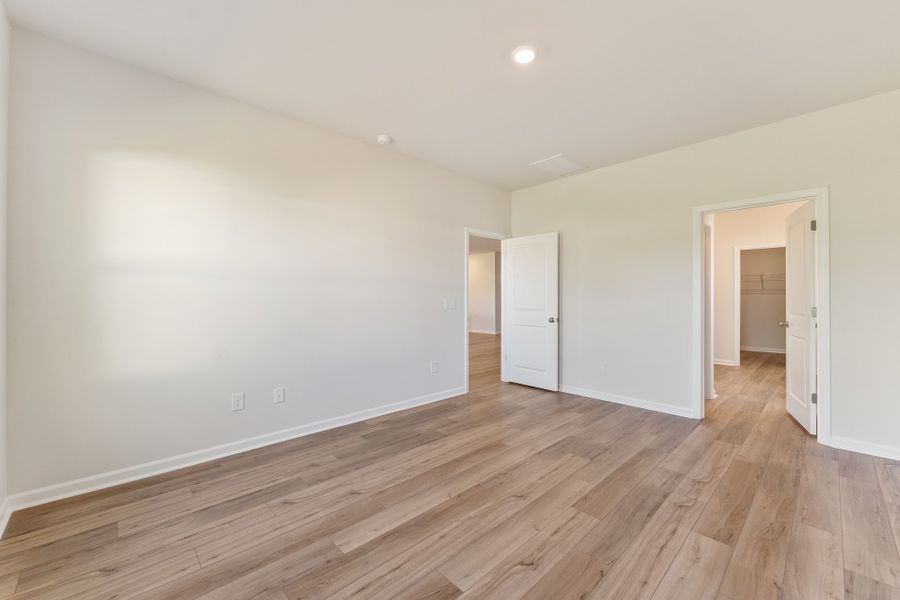 Spacious, unfurnished interior of a new home in Radley Place, Chesnee (Image 18).
