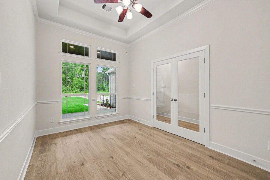 Spacious, unfurnished interior of a new home in Encino Estates, Dayton (Image 37).