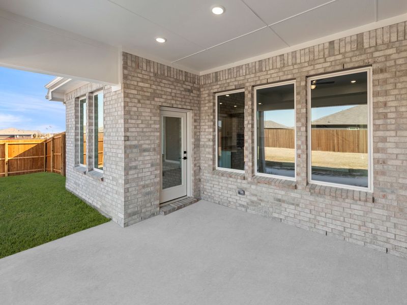 Exterior details and patio area of a home in Waverly Estates, Josephine (Image 3).