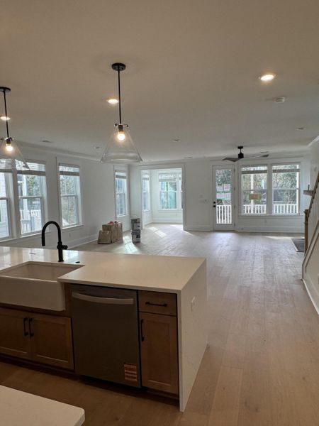 Image 28 of a home in Central Park.