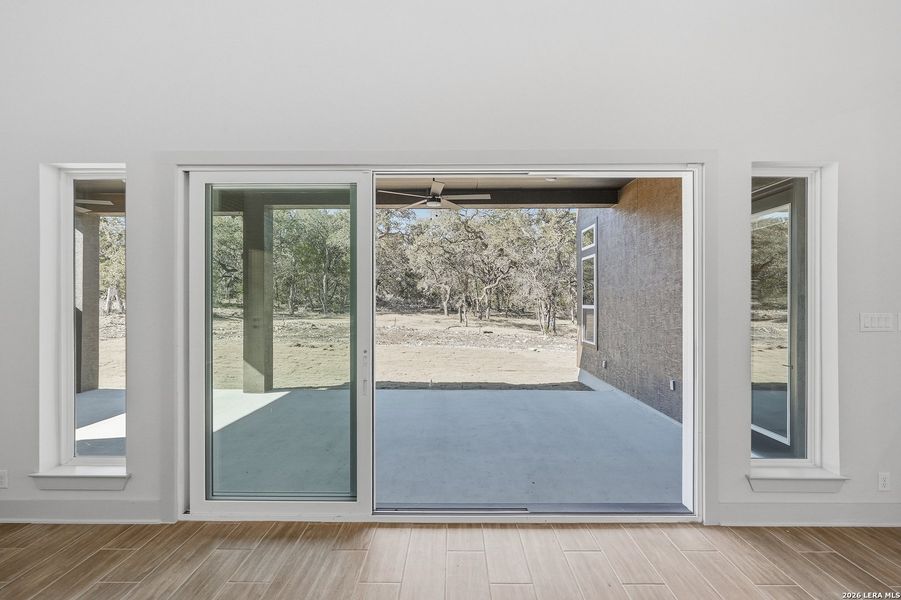Spacious, unfurnished interior of a new home in Heimer Estates at Garden Ridge, San Antonio (Image 51).