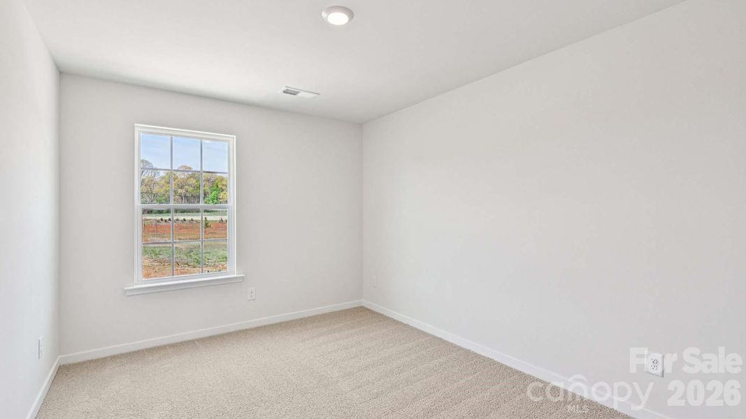 Spacious, unfurnished interior of a new home in Clark Creek Landing, Lincolnton (Image 17).