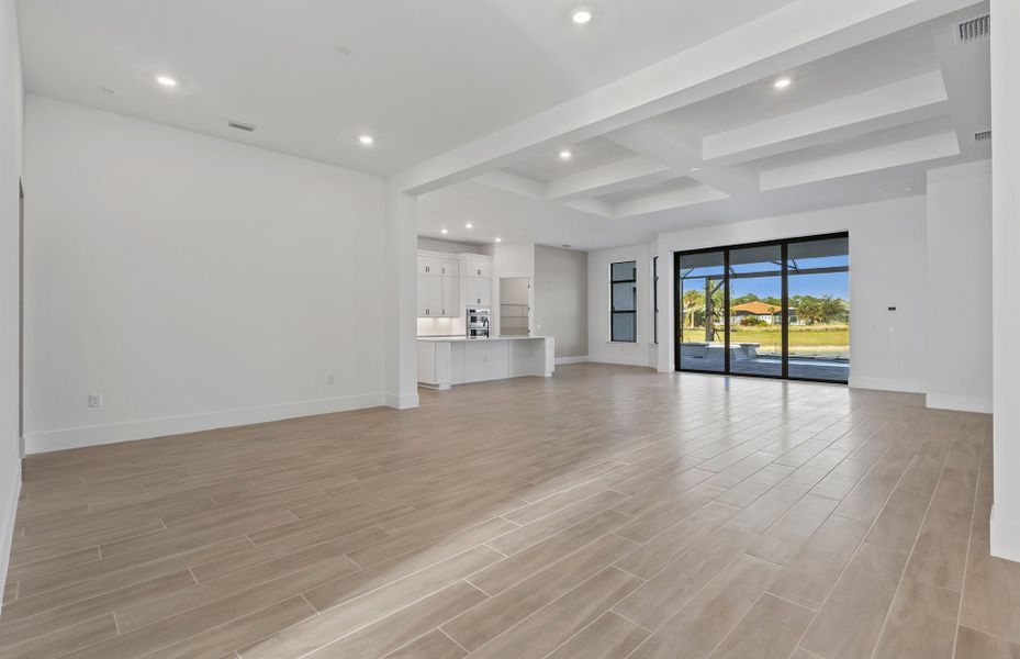 Spacious, unfurnished interior of a new home in Terreno, Naples (Image 19). Spacious, unfurnished interior of a new home in Terreno, Naples (Image 19).