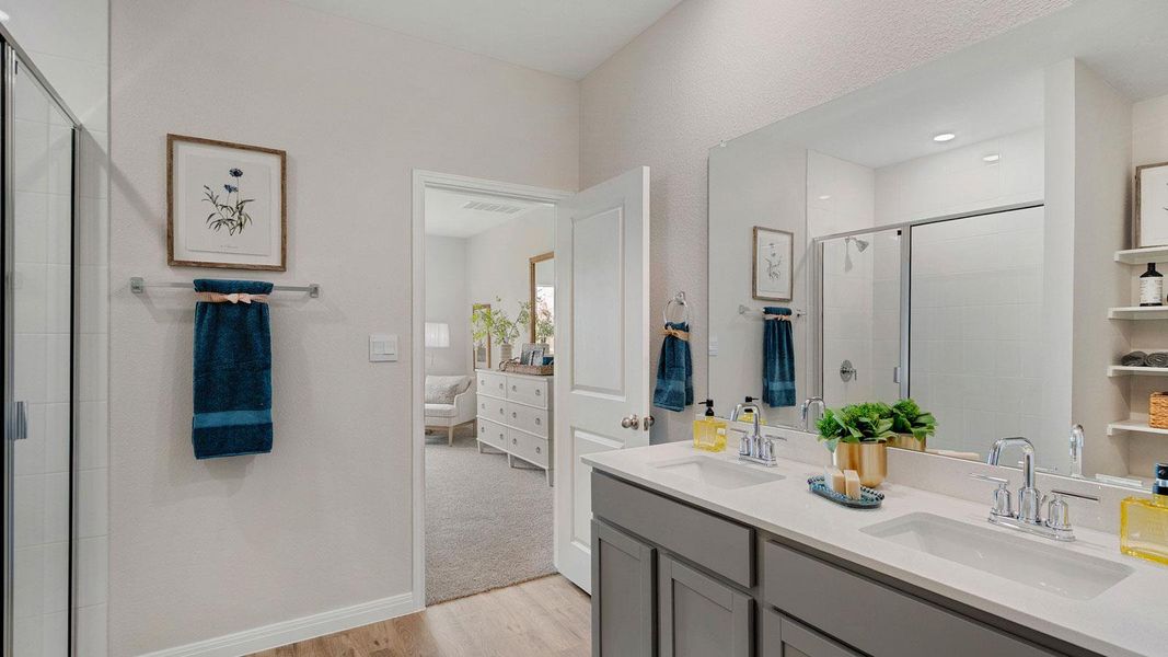 Furnished interior view inside a new home in Thunder Rock, Marble Falls (Image 36).