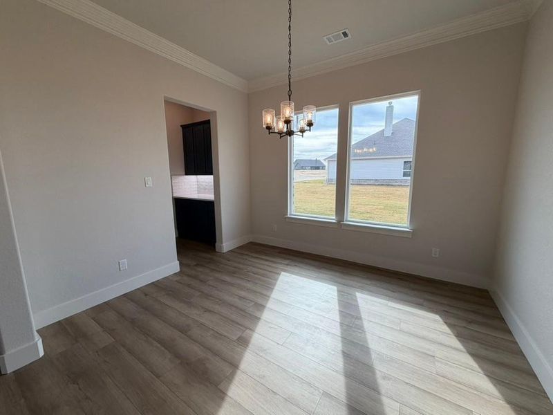 Spacious, unfurnished interior of a new home in Eagle Ridge Estates, Weatherford (Image 12).