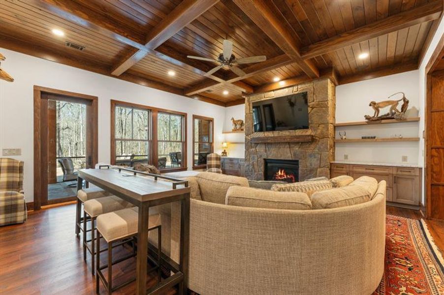 Community amenities in , Newnan (Image 49).