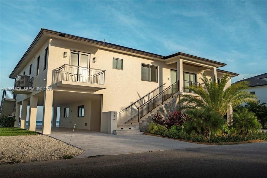 Image 84 of a home in .