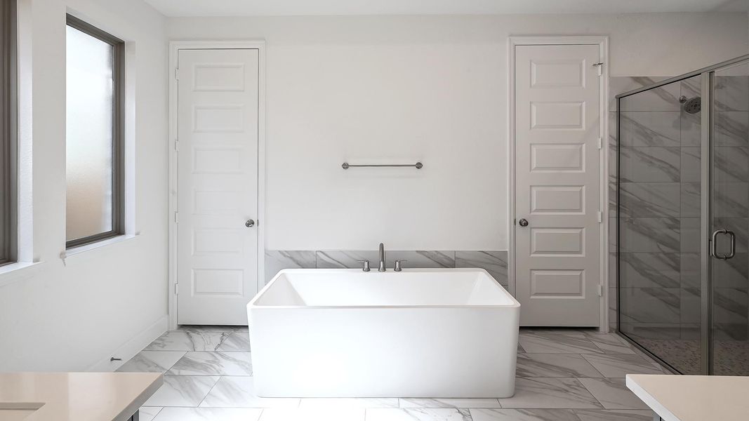 Furnished interior view inside a new home in 6 Creeks 50', Kyle (Image 7).