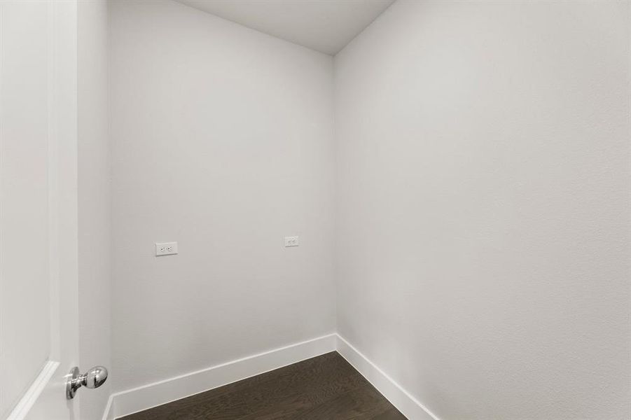 Spacious, unfurnished interior of a new home in Solterra, Mesquite (Image 23).