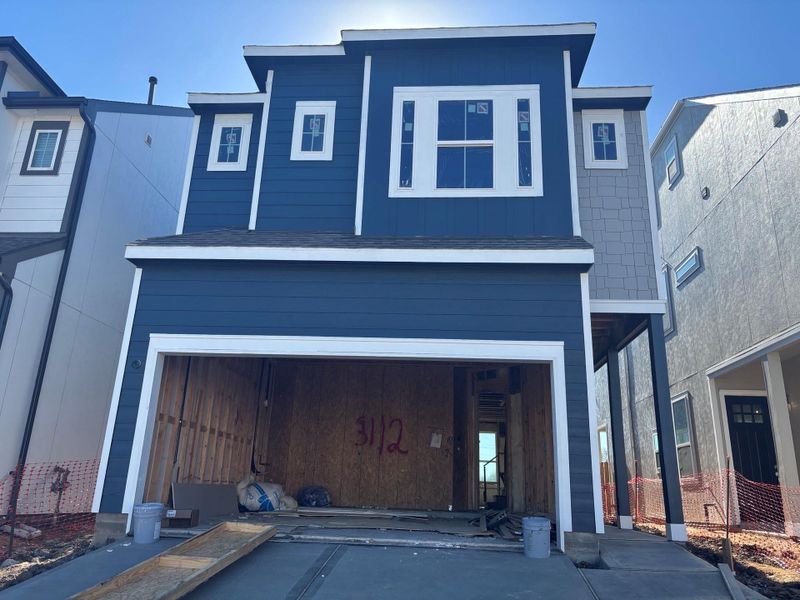 Two-story home with 3 bedrooms, 2.5 baths and 2 car garage