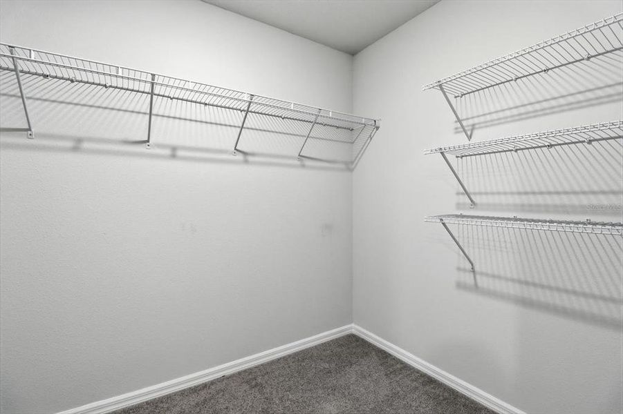 Spacious, unfurnished interior of a new home in , Dunnellon (Image 27).