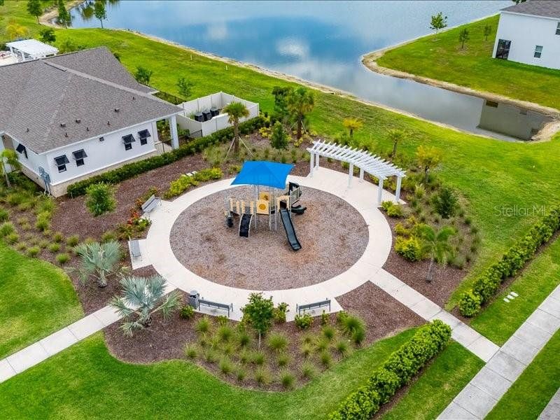 Community amenities in , Apollo Beach (Image 54).