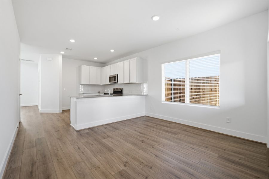 Representative unfurnished interior of a home built from the Alder by CastleRock Communities in Notting Hill, Converse (Image 25).