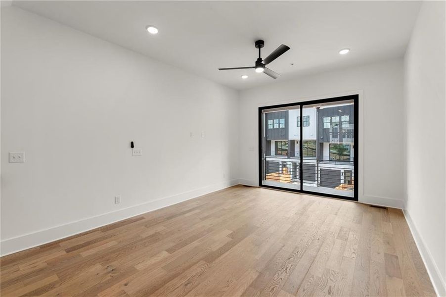 Spacious, unfurnished interior of a new home in The Gathering – Alpharetta, Alpharetta (Image 20). Spacious, unfurnished interior of a new home in The Gathering – Alpharetta, Alpharetta (Image 20).