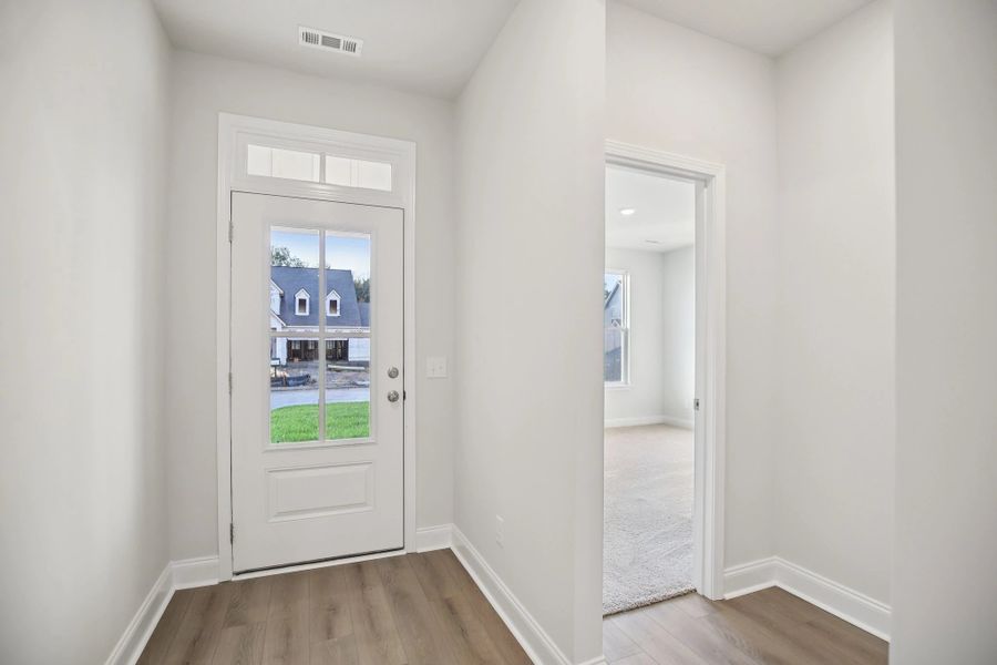 Spacious, unfurnished interior of a new home in Willow Landing, Mount Juliet (Image 41).