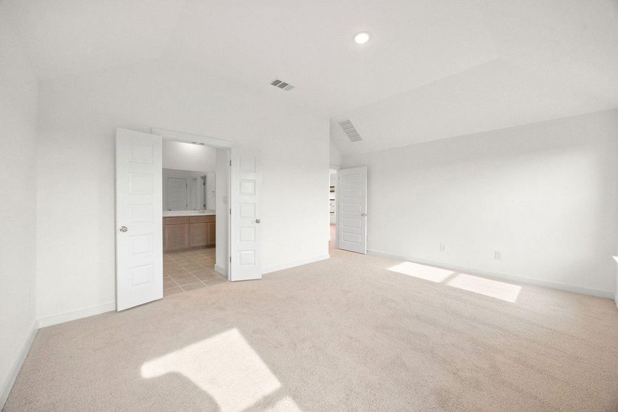 Spacious, unfurnished interior of a new home in Prairie Winds, Hutto (Image 16).