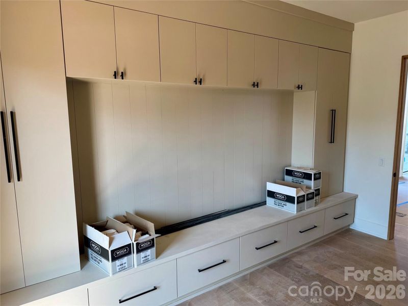 Laundry Room w/Custom Cabinetry