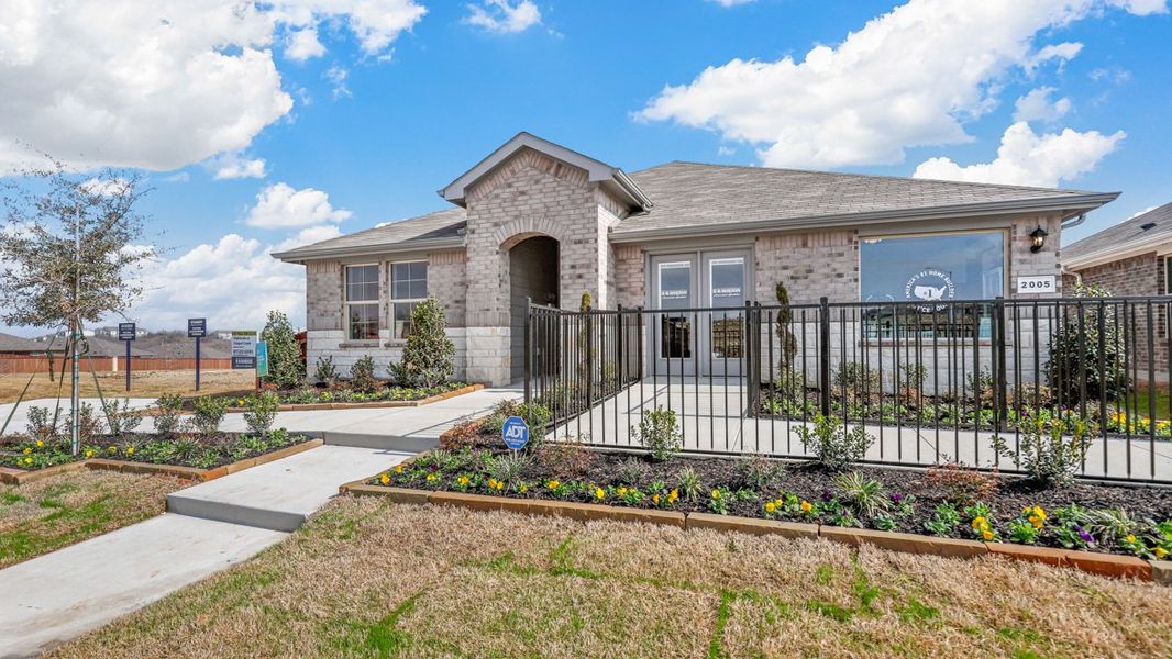 Representative exterior photo of a completed home built from the Lakeway by D.R. Horton in Rock Creek West, Fort Worth, TX (Image 25).