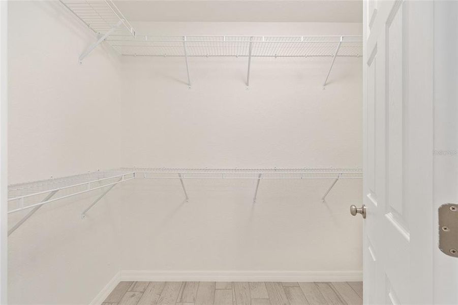 Spacious, unfurnished interior of a new home in , Ocala (Image 34).