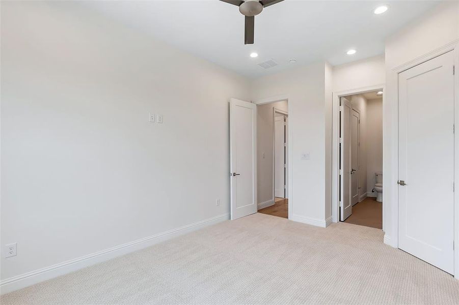 Spacious, unfurnished interior of a new home in , Heath (Image 20).