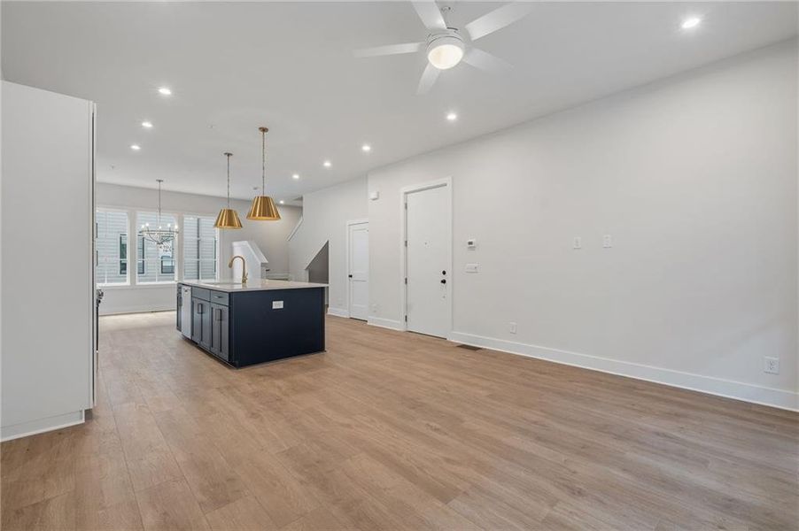 Spacious, unfurnished interior of a new home in , Atlanta (Image 11).