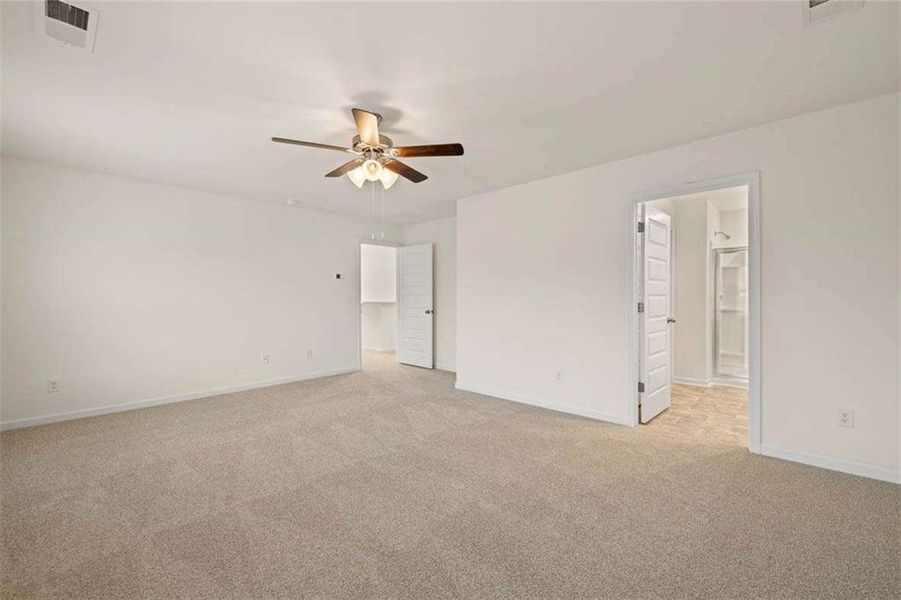 Spacious, unfurnished interior of a new home in Oakchase at Hampton, Hampton (Image 51).